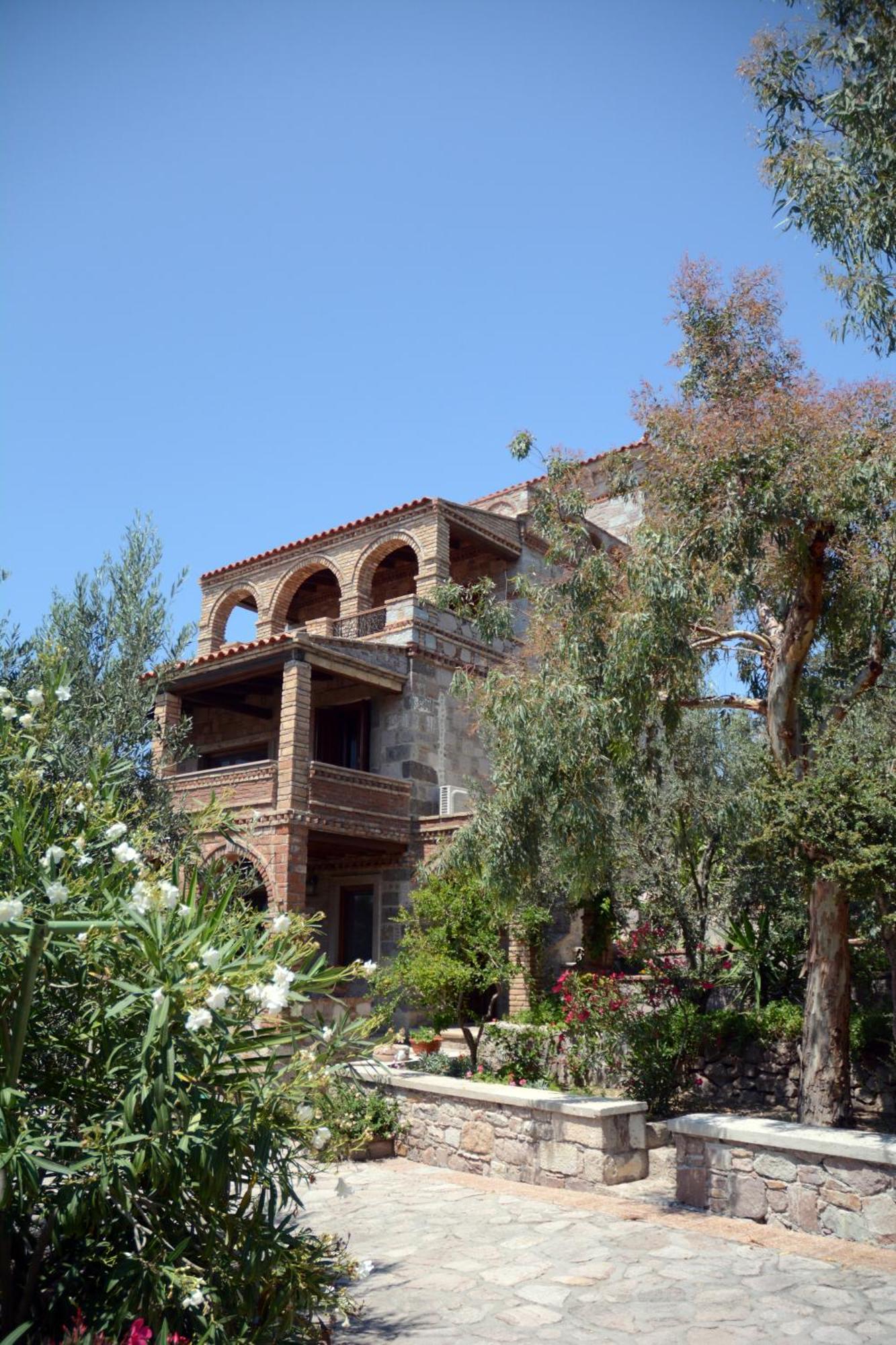 Lesvos Tower House Komninos Sígrion Exterior photo
