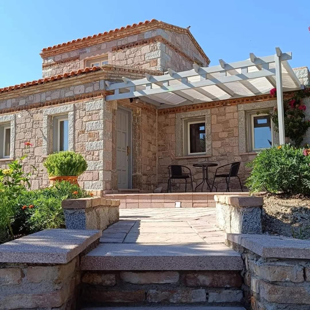 Lesvos Tower House Komninos Sígrion Exterior photo