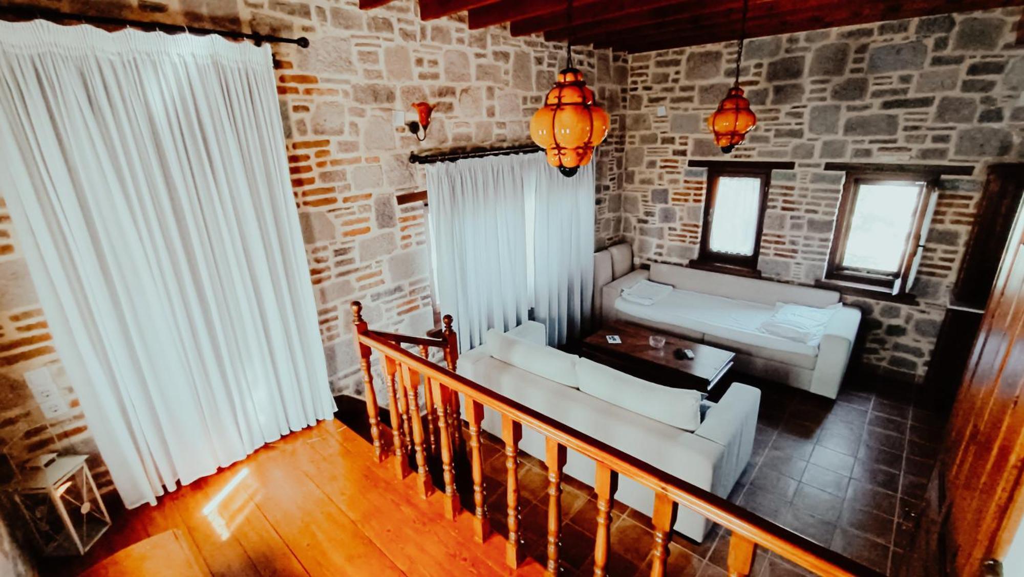 Lesvos Tower House Komninos Sígrion Exterior photo