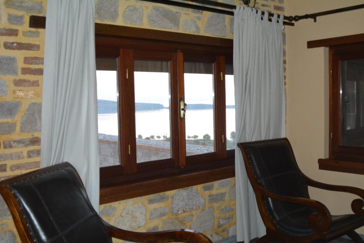 Lesvos Tower House Komninos Sígrion Exterior photo